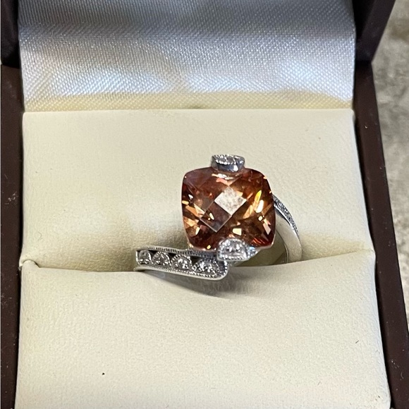 CZ topaz ring size 6 - Picture 4 of 7